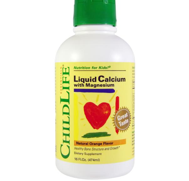 Image of ChildLife, Essentials, Calcio liquido con magnesio, aroma arancia naturale, 16 fl oz (474 ml) 0608274107007